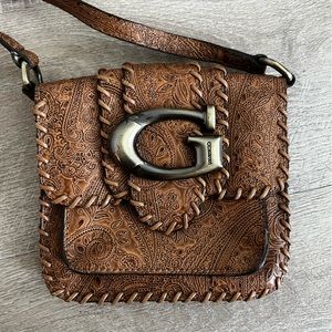 Vintage Guess crossbody purse